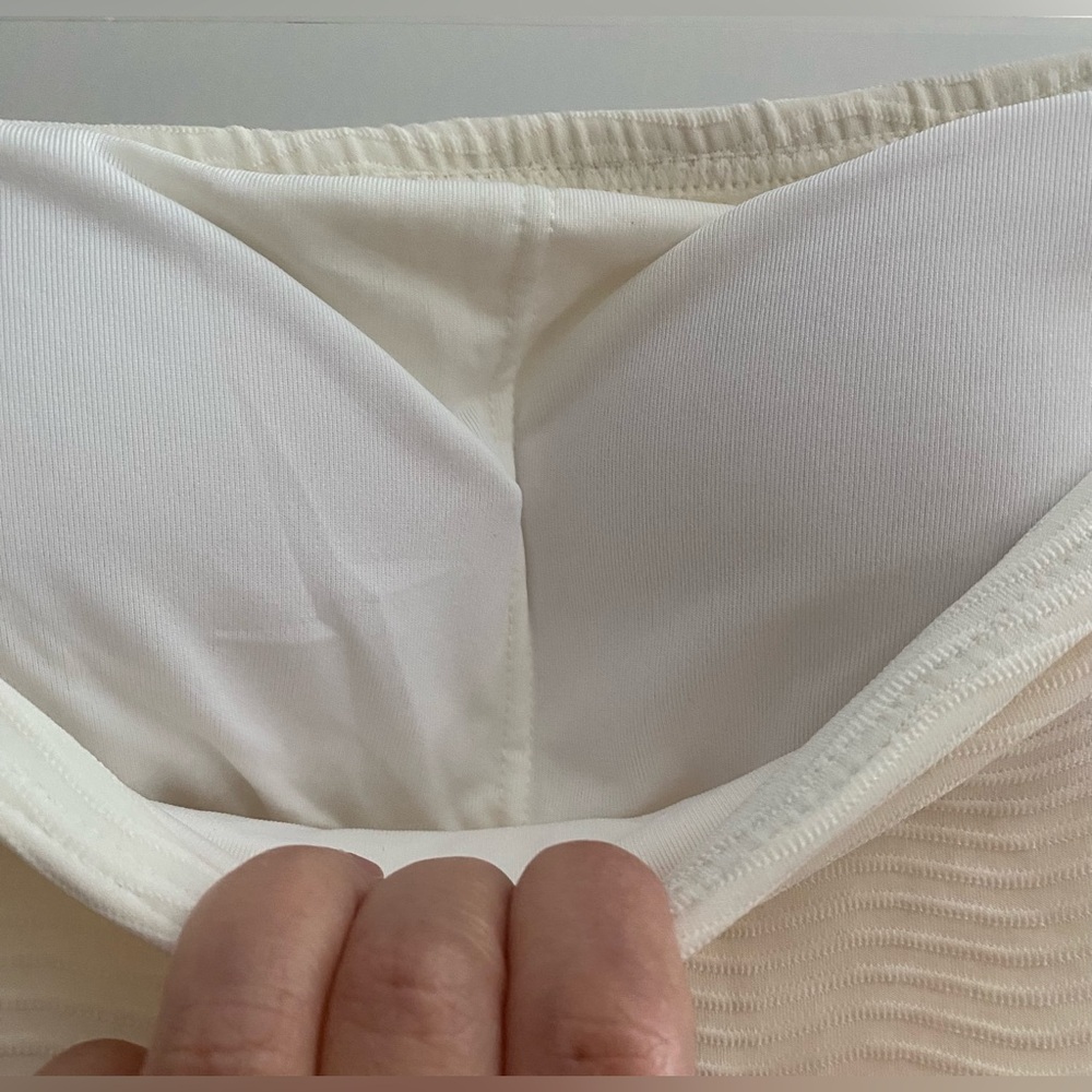 NWT Carmen Marc Valvo Ivory Swimwear - Picture 8 of 8